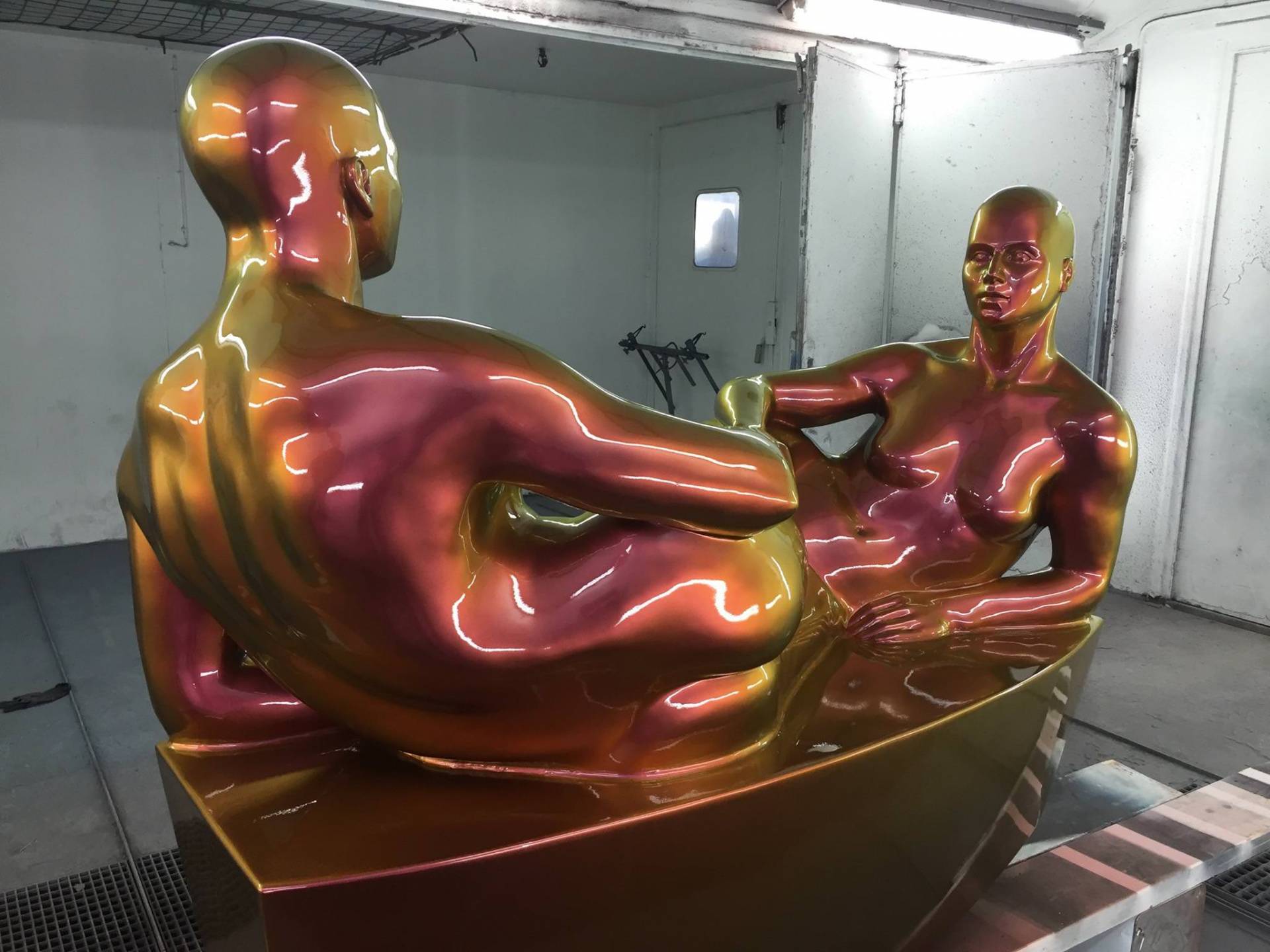 Lakkering av kunst og statuer
